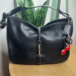 Vintage Coach Hampton Clip Black Leather Shoulder Bag